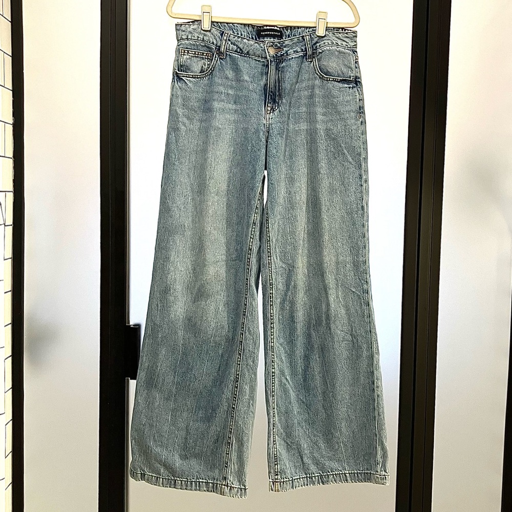 Aeropostale Low Rise Wide Leg Jeans-Size 12- Worn Once